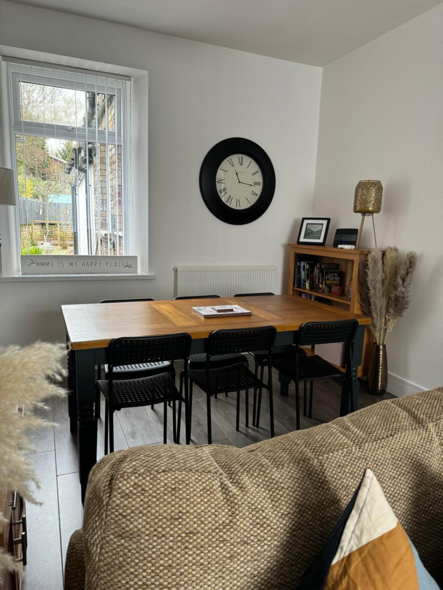 Modern, Spacious And Central Location Aberdare Buitenkant foto